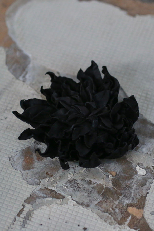 ARCHIVIO J.M.Ribot Flower Brooch Series AJM-FL01/LT-0-F Black FL01/LT PAJMR3